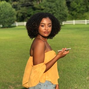 Meet your Posher, Jaylah
